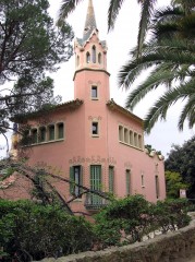 Park_Guell_-_Casa_Museu_Gaudi.jpg
