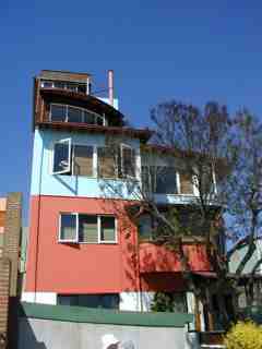 maison-neruda-valparaiso.jpg