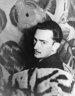 260px-Salvador_Dali_1939.jpg