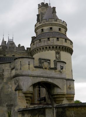 Pierrefonds3__476x640_.jpg