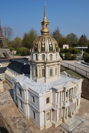 France_Miniature_130.jpg