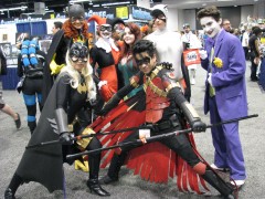WonderCon_2014_-_Batman_group_cosplay.jpg