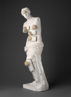 Venus de Miloavec des tiroirs, de Salvador Dali  ; Art Institute of Chicago.jpg