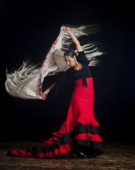 Flamenco: Ilusiones; par Carmel Natan Sheli ; phot de Flavio~ en collaboration avec Louis Weijl ; Flickr : https://www.flickr.com/photos/37873897@N06/7429631028