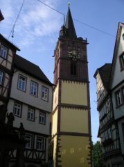 Le clocher de l'église collégiale de Wertheim
