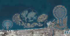 Les Palm Islands, Le Monde, L'Univers : trois archipels artificiels de Dubaï, photo de Tobias Karlhuber sur wikipedia.