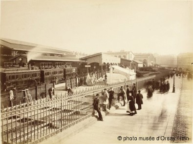 1885_Louis-Emile_Durandelle_Gare_Saint-Lazare_-_groupe_d_Auteuil_et_rue_de_Rome.gif