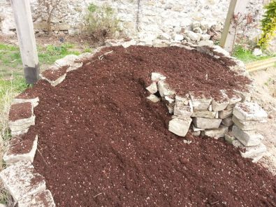 substrat_sur_drainage_nivellement.jpg, mar. 2013