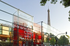 Musée-du-quai-Branly-et-tour-Eiffel---630x405---©-David-Lefranc.jpg