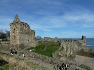 Saint_Andrews_castle.jpg